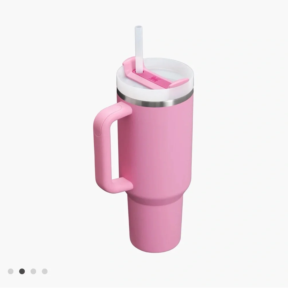 Stanley The Quencher H2.0 Flowstate™ Tumbler | 40 OZ - Picture 2 of 9